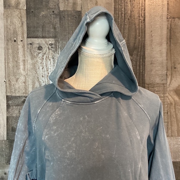 lululemon athletica Blue Hoodie - Picture 2 of 12